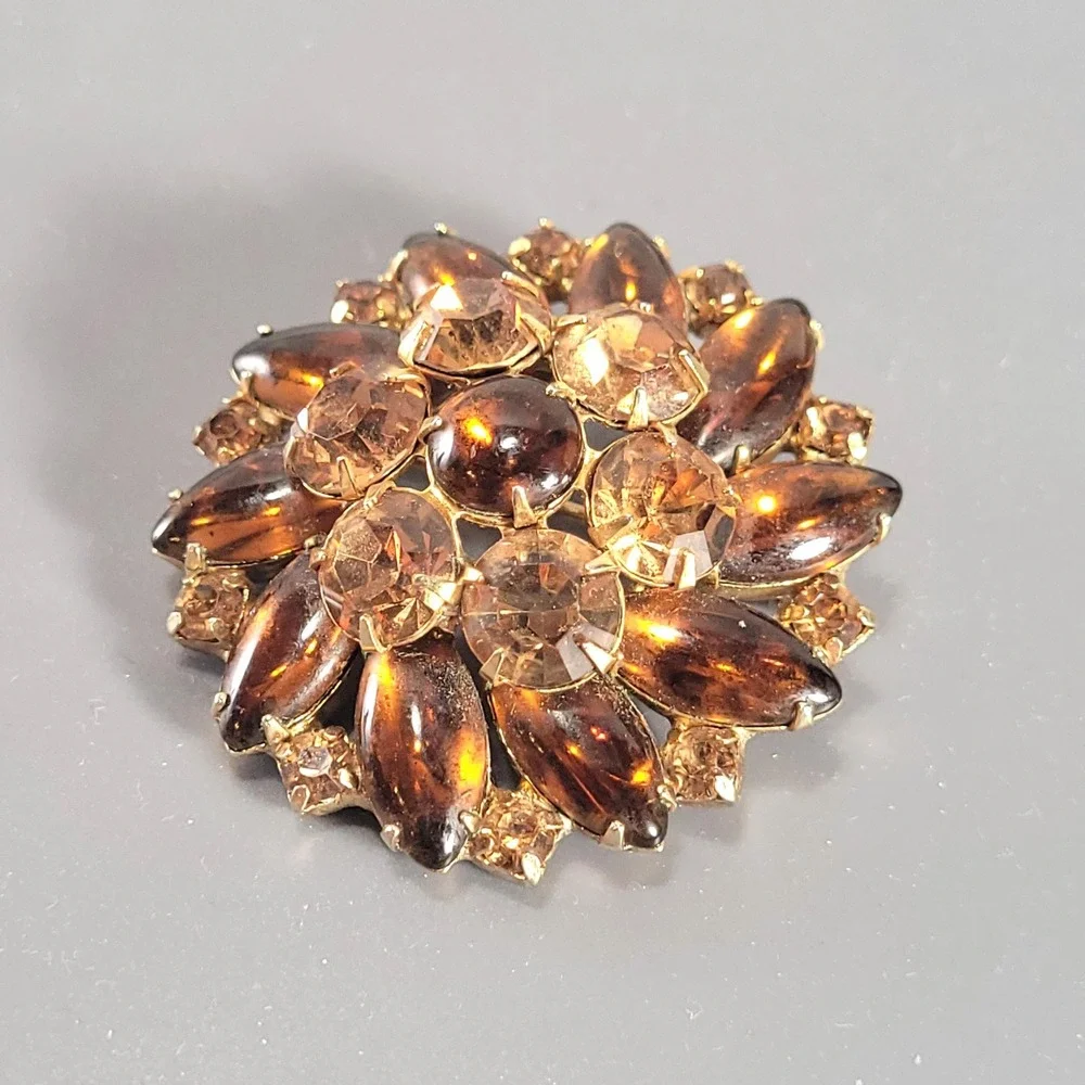 Vintage WEISS  Brooch Root Beer Brown Champagne Rhinestone Cabochon Cluster